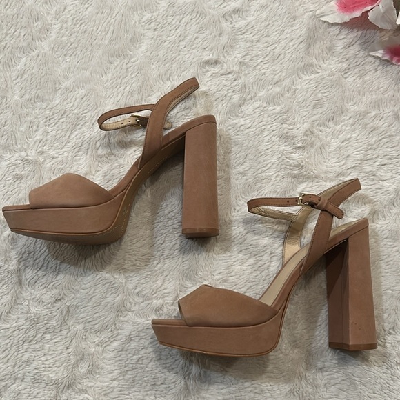Vince Camuto Blush Tan Platform Sandals - Picture 2 of 16
